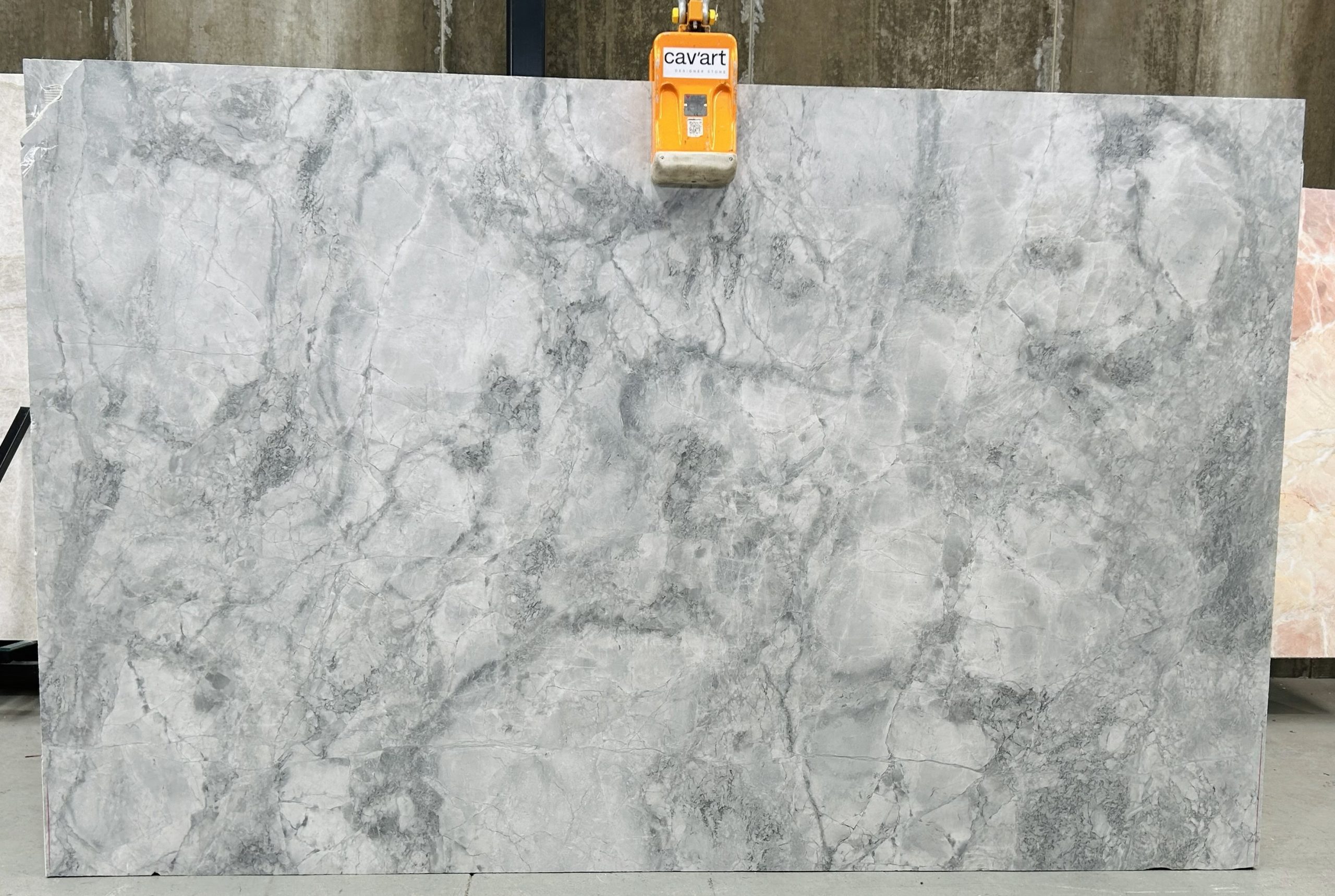 Super White honed block B95 approx size 3040 x 1930 slab 29 scaled