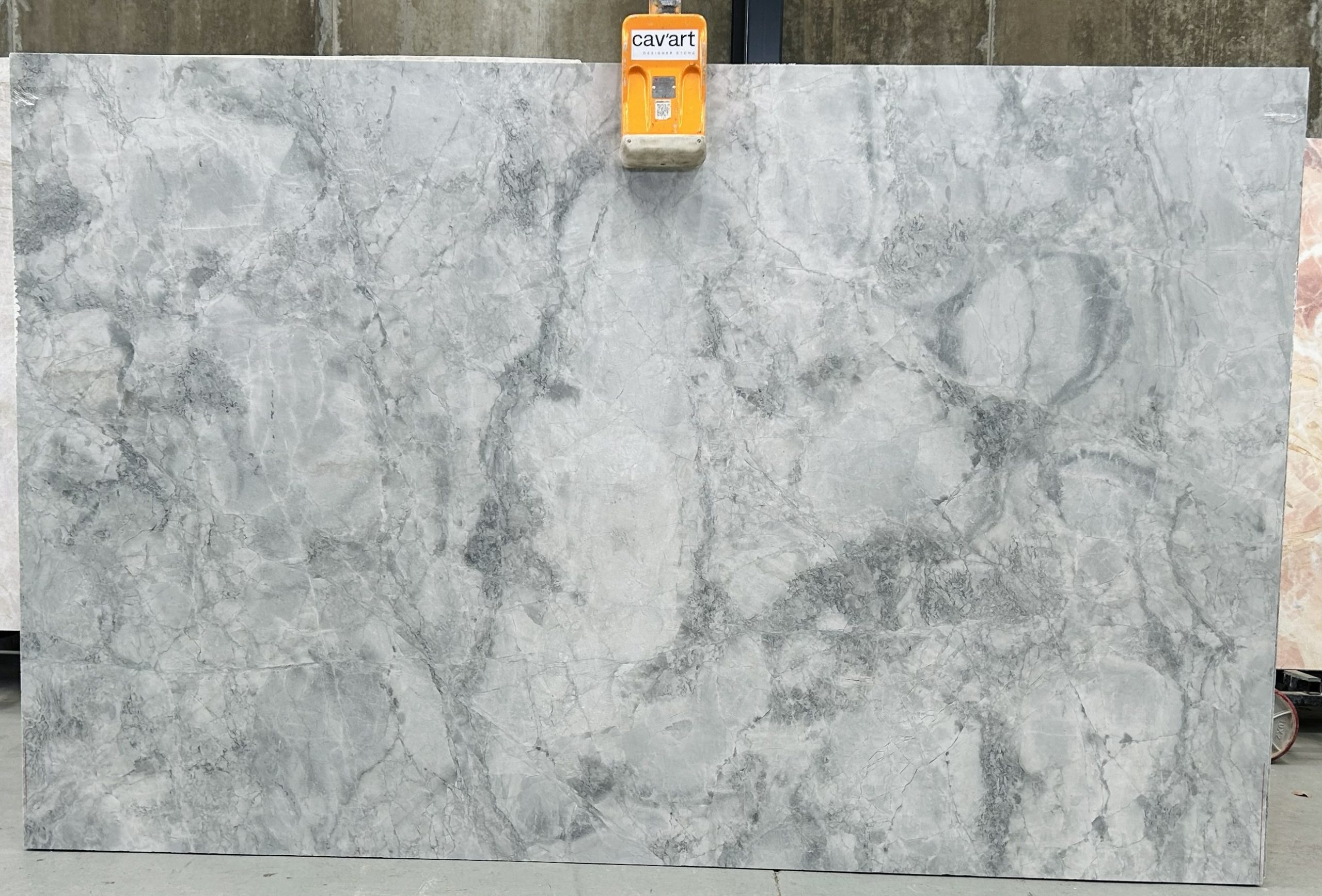 Super White honed block B95 approx size 3040 x 1930 slab 42 scaled