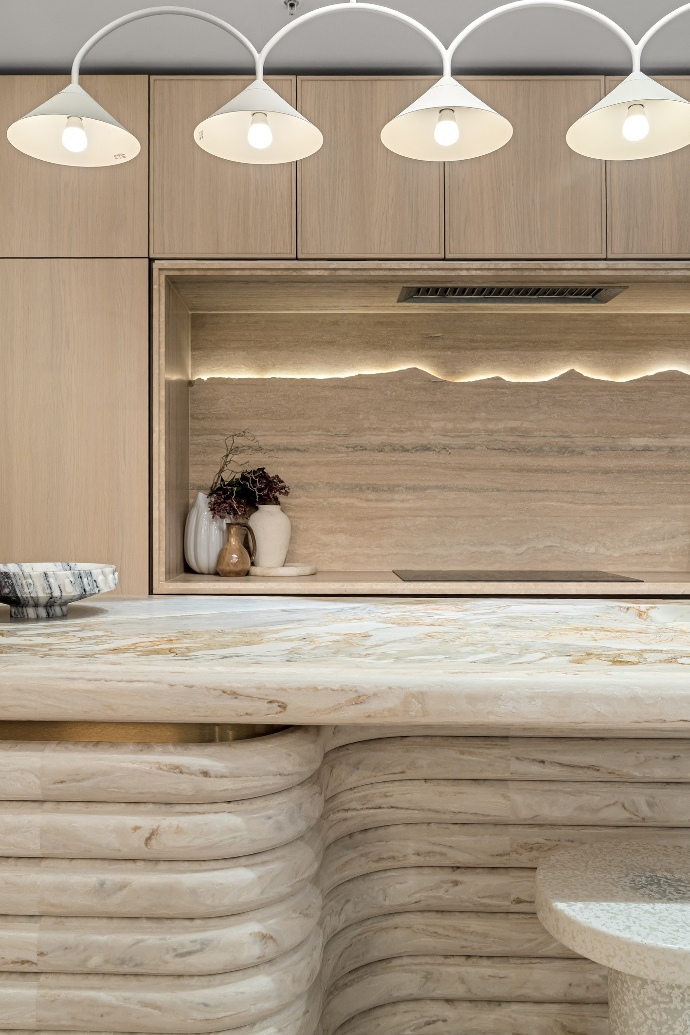 Breccia Medicea and Travertine.3