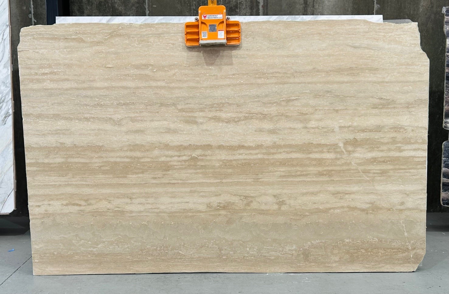 Travertine Classic Light 20mm honed.slab 41